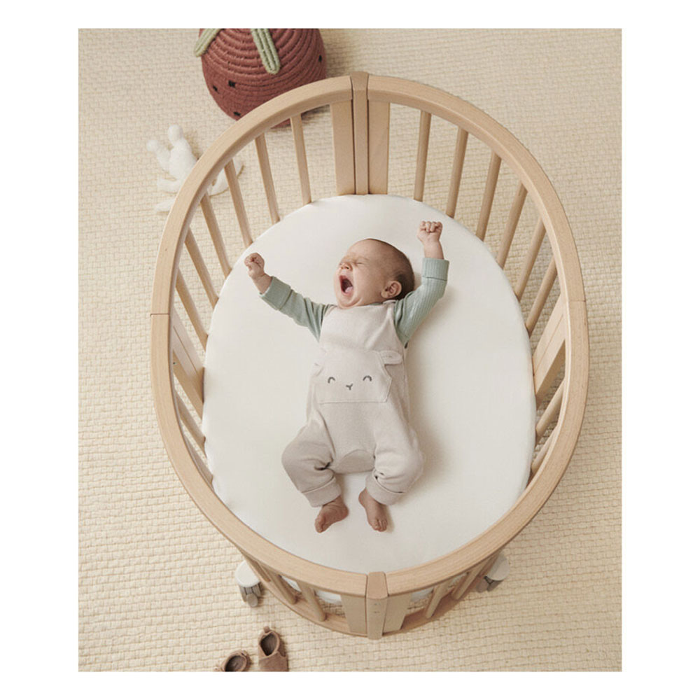 Stokke Sleepi Mini V3 pinnasänky valkoinen