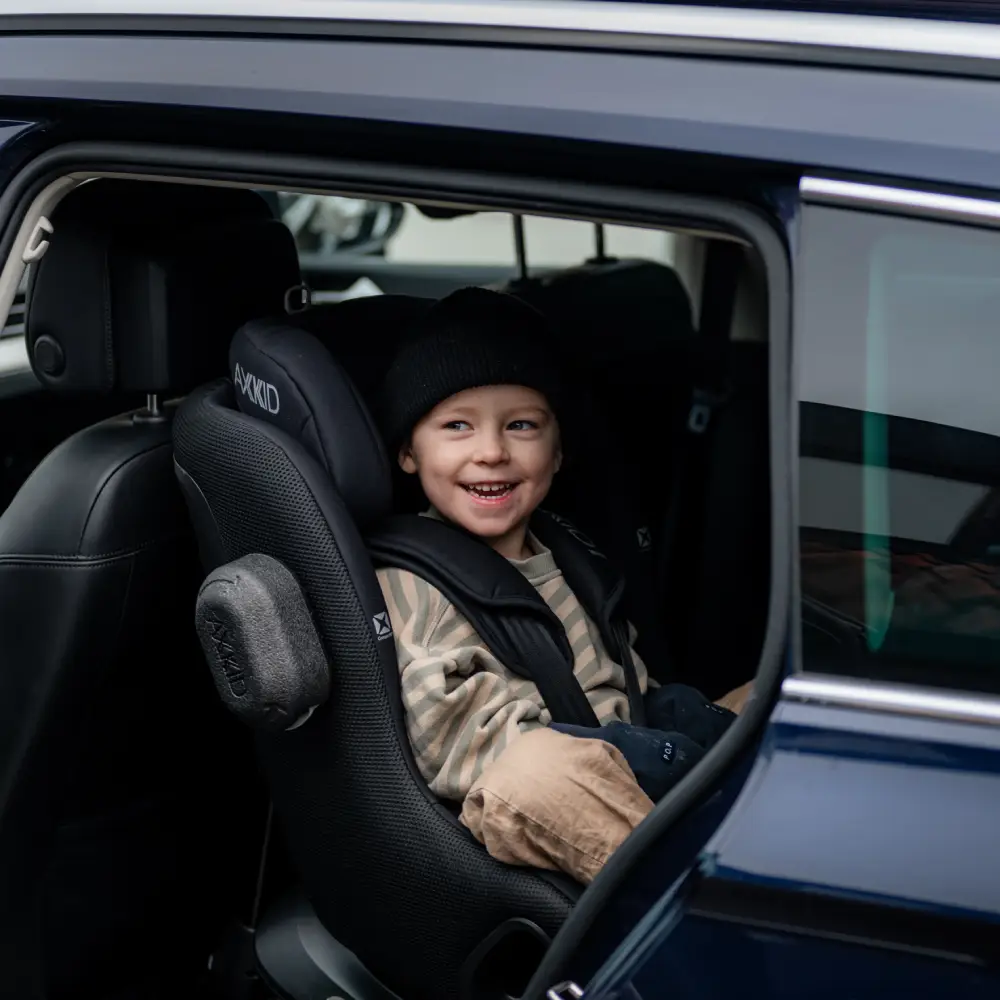 Axkid Minikid Core -turvakaukalo, Coastal Storm Black