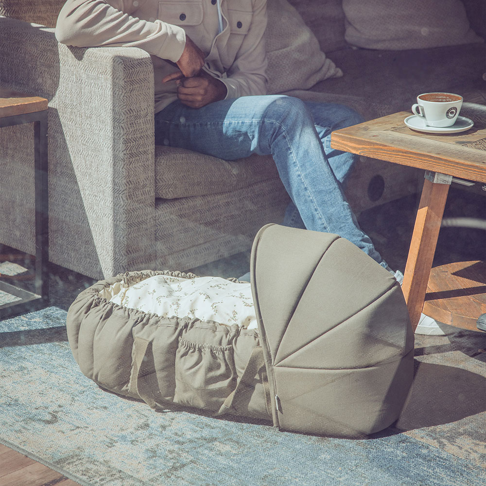 Sebra kuomu 3-in-1 Baby Nest -pesään dark olive