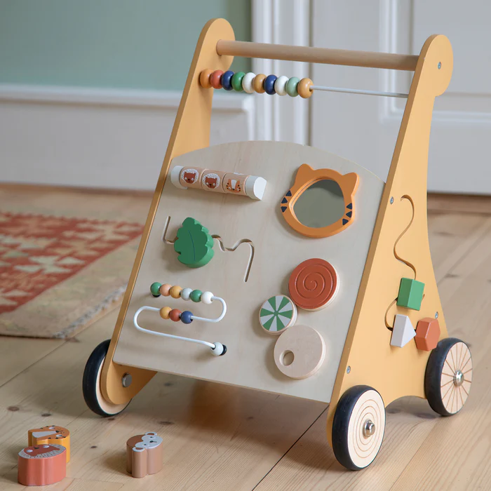 Sebra puinen aktiviteettivaunu, Wildlife