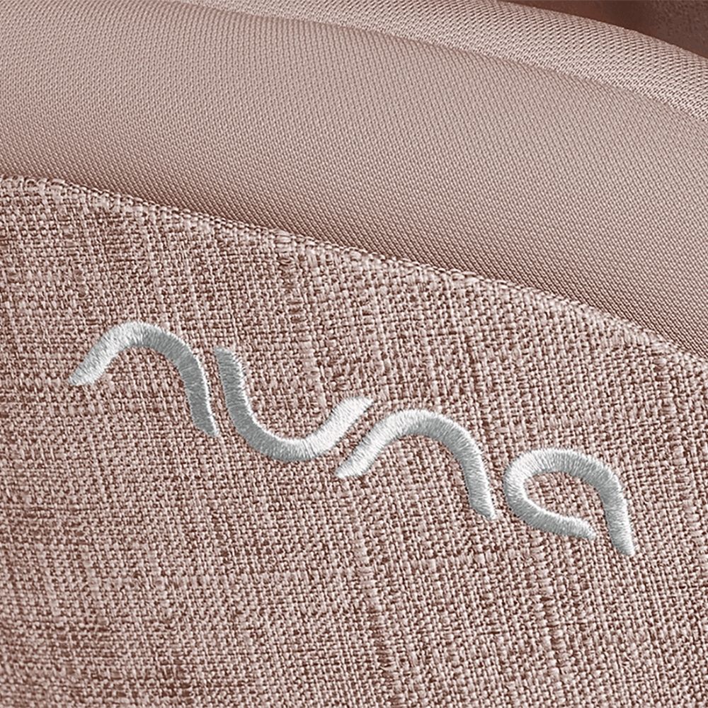 Nuna AACE LX eteenpäin suunnattu turvaistuin Calla