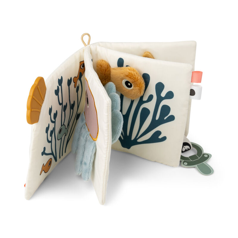 Done by Deer Aktiviteettikirja Sea friends