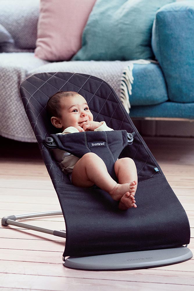 Babybjörn Babysitter Bliss puuvillaa kudottu musta