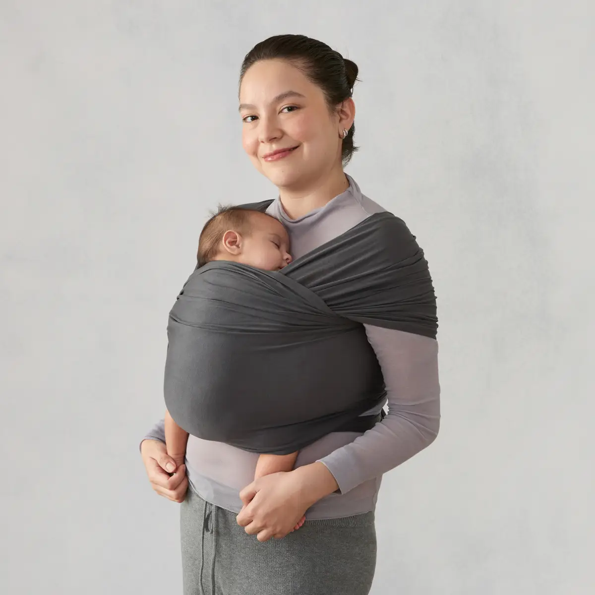 Ergobaby Aura Wrap vauvan kääre pehmeä musta