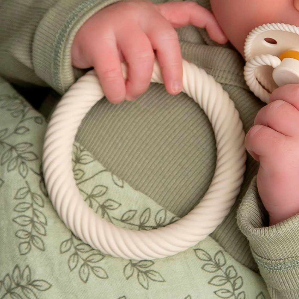 A Little Lovely Company silikoni teetether Classic Sage Cream -lastenlasten purukumi