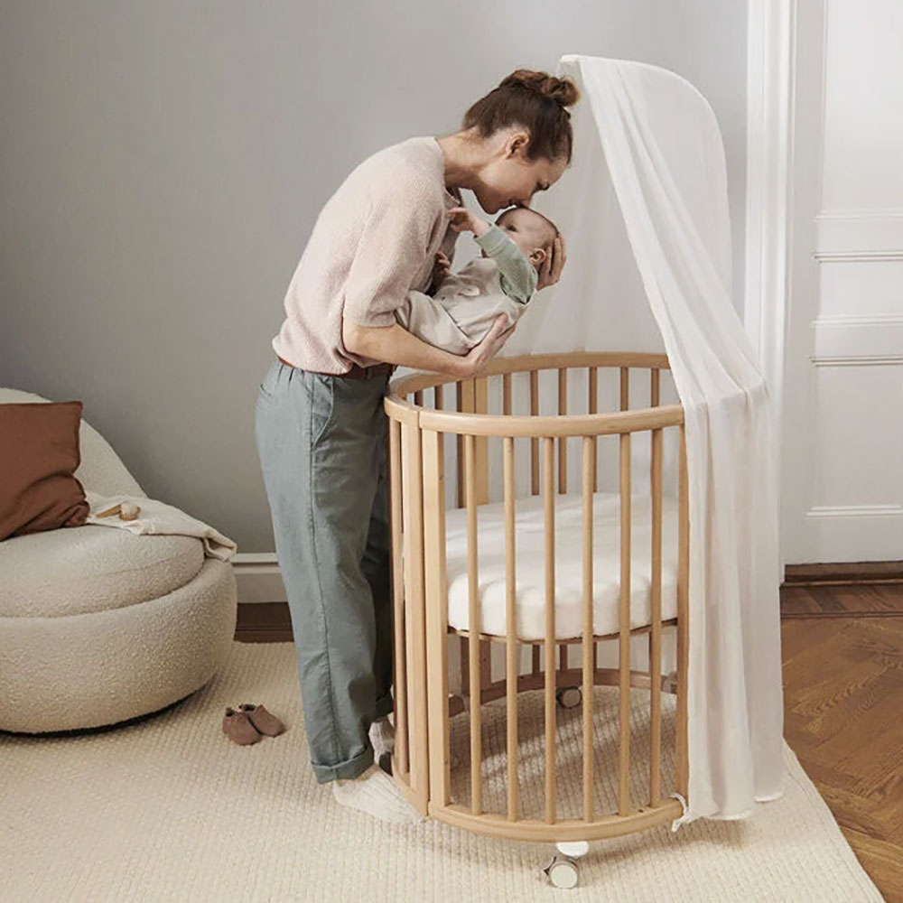 Stokke Sleepi Mini V3 pinnasänky valkoinen