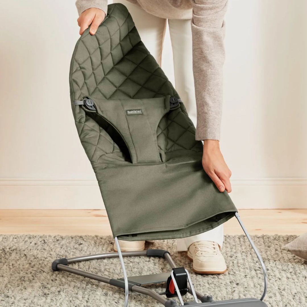 Babybjörn Babysitter Bliss kudottu tummanvihreä