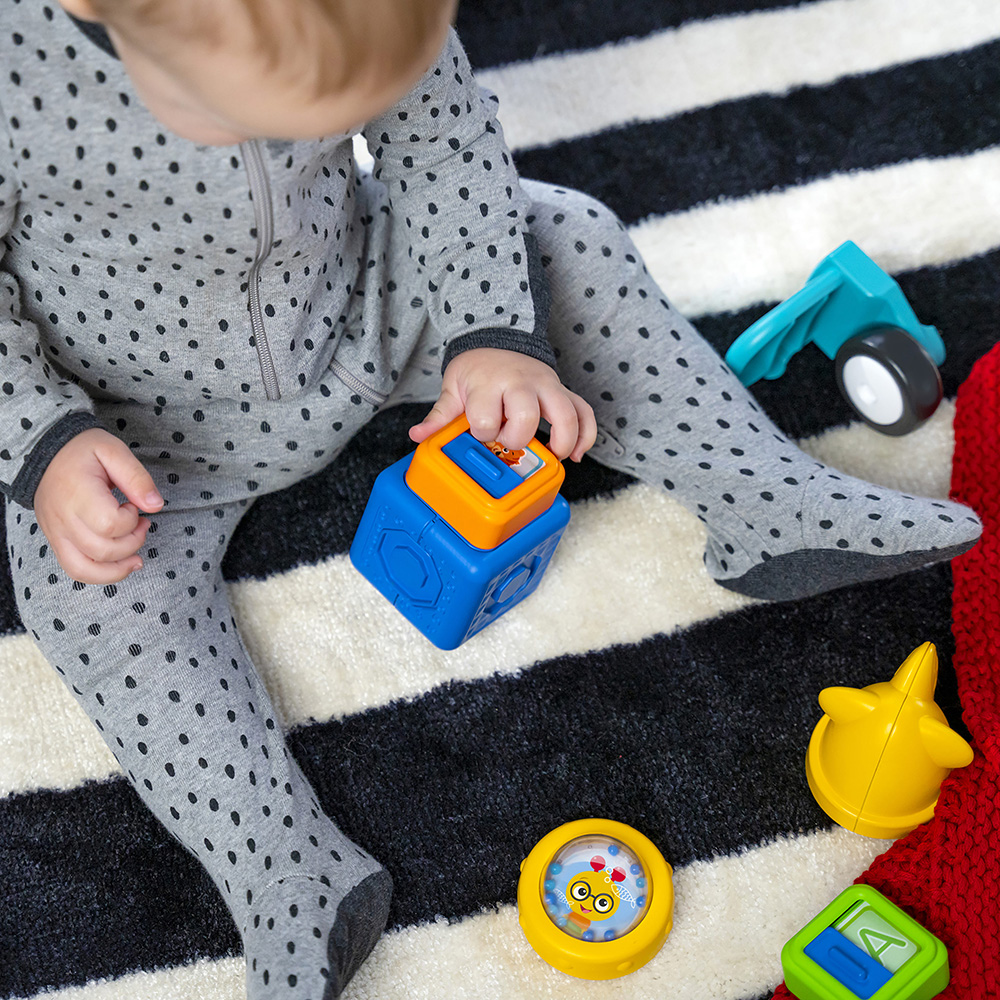 Baby Einstein magneettinen aktiivisuus estää