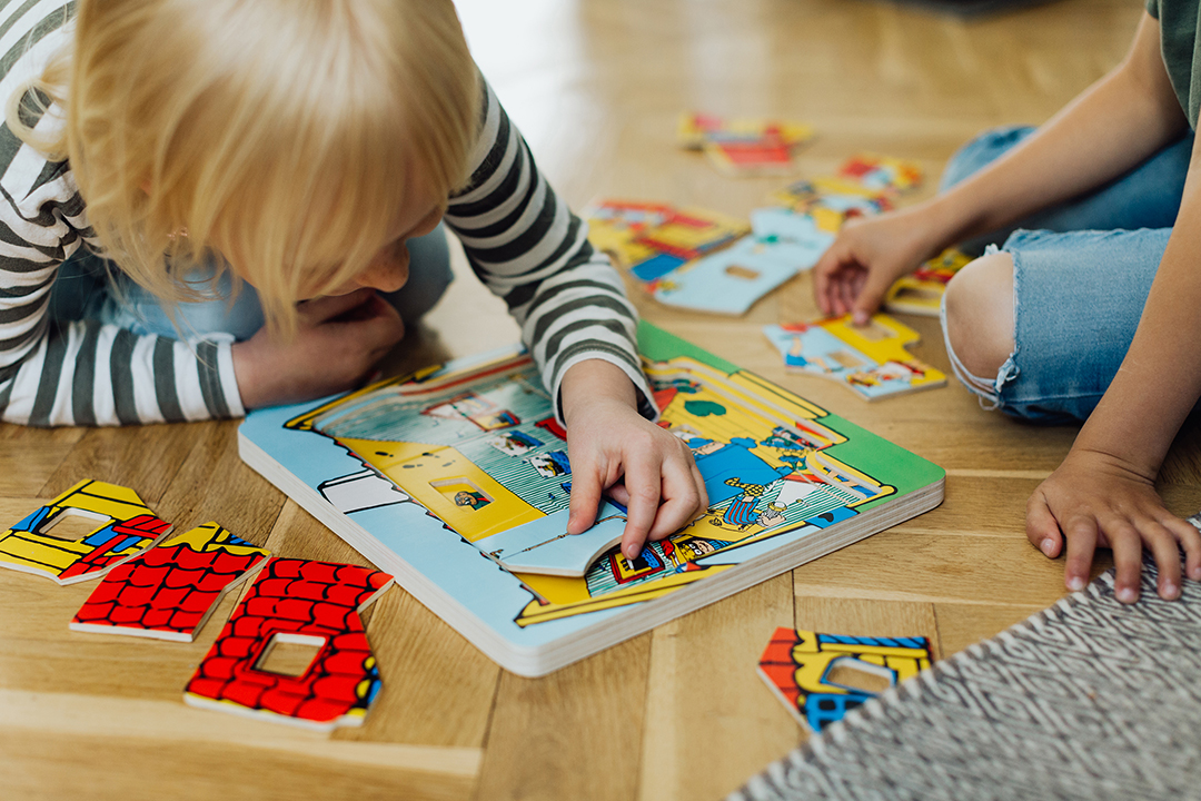 Pippi varastosta varastoon palapeliä