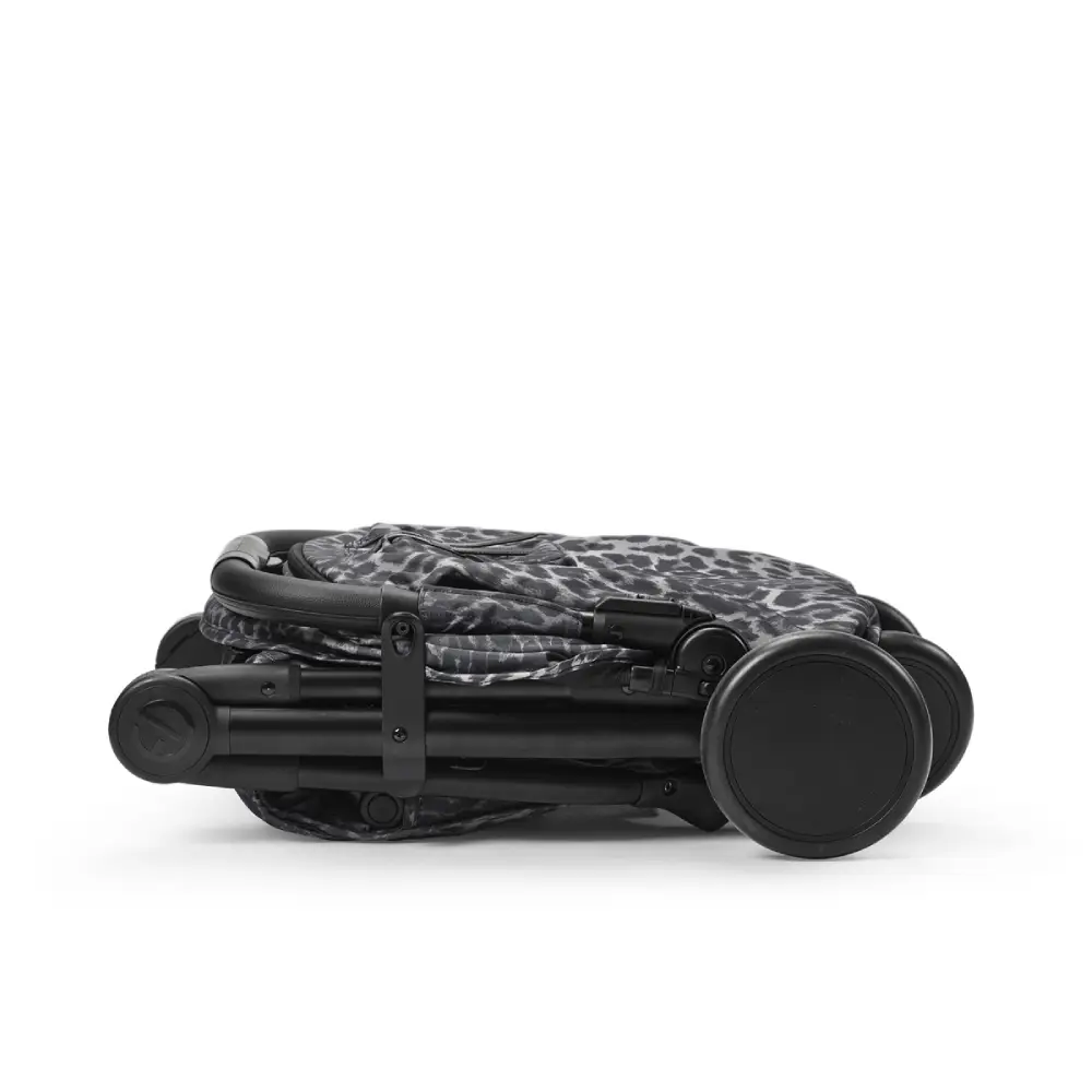 Elodie MONDO rattaat Le Leopard