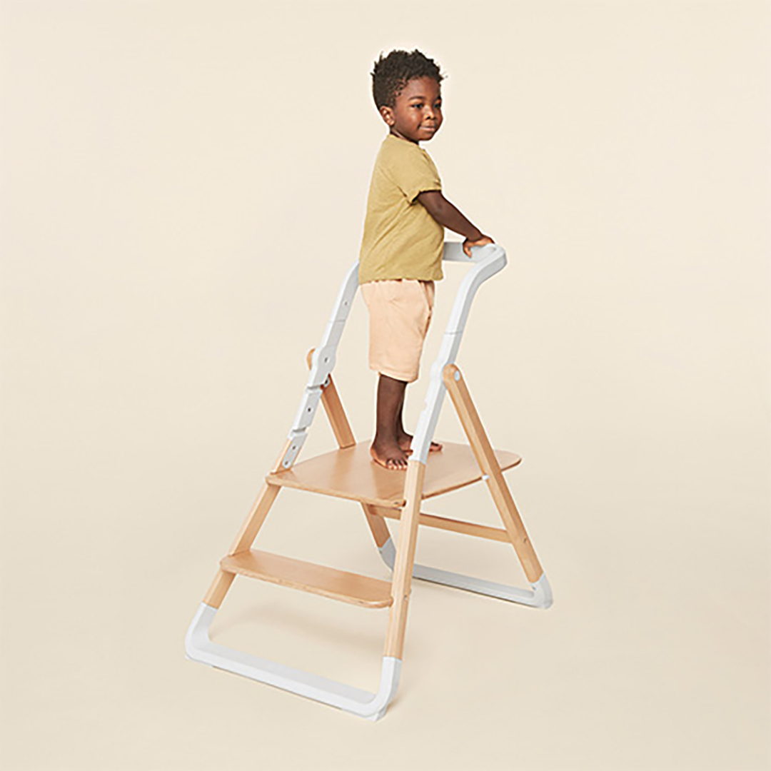 Ergobaby Evolve Kitchen Helper keittiön jakkara Luonnonpuu