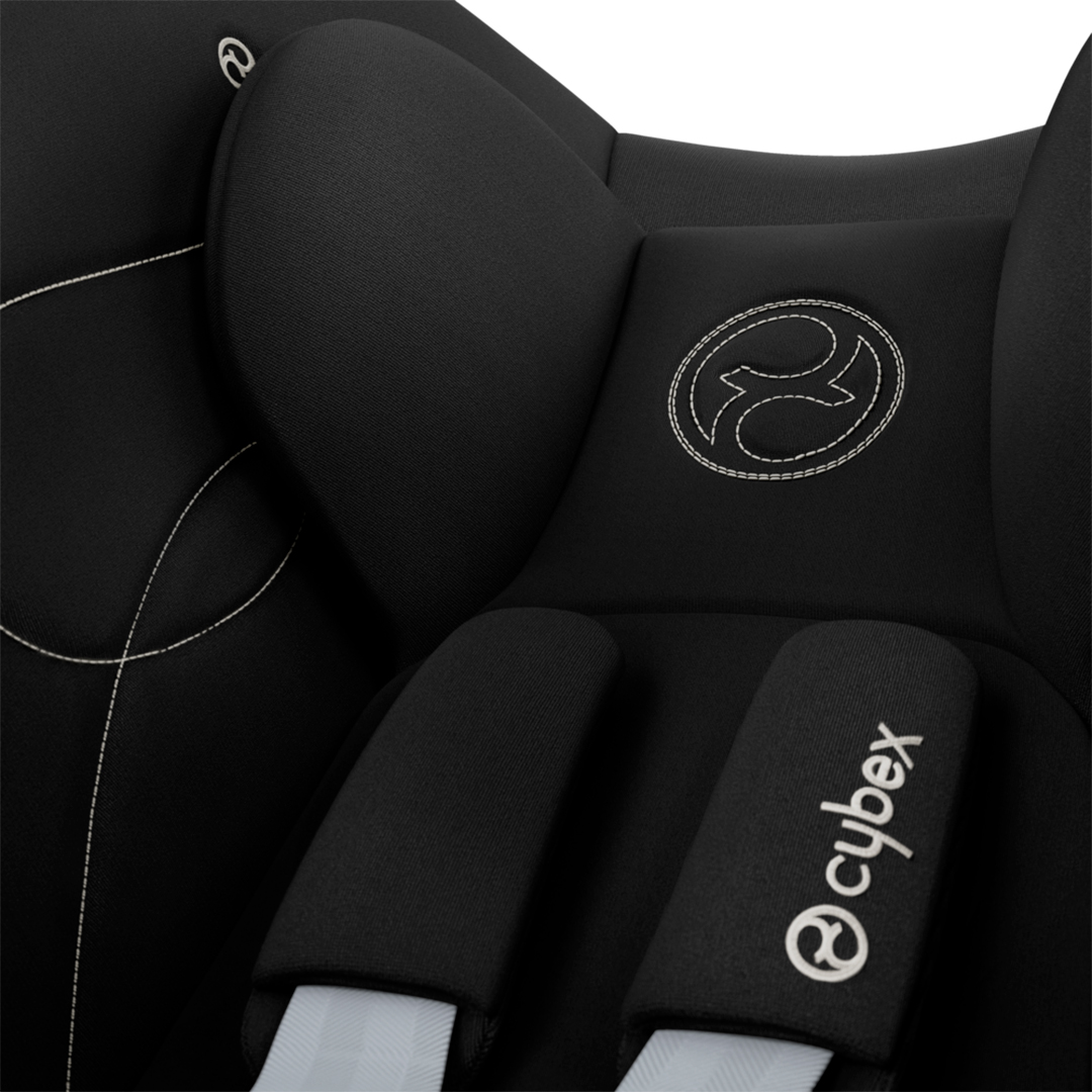 Cybex Cloud G i-Size -vauvan kantokoppa Magic Musta