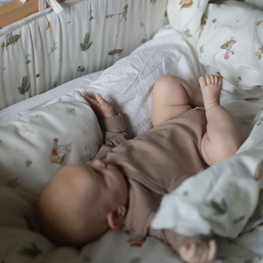 Rätt Start Beskow Joulupukin lasten pussilakana Pinnasänky Beige