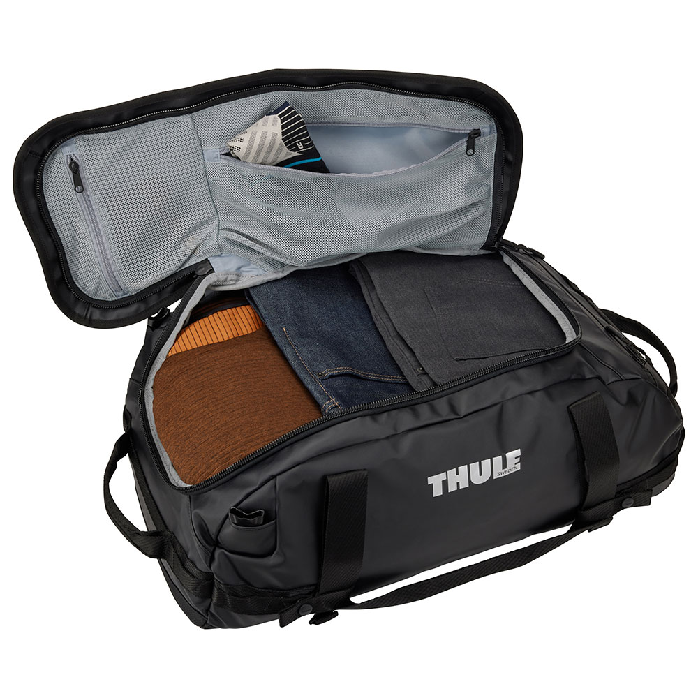 Thule duffel laukku Chasm 40L Musta