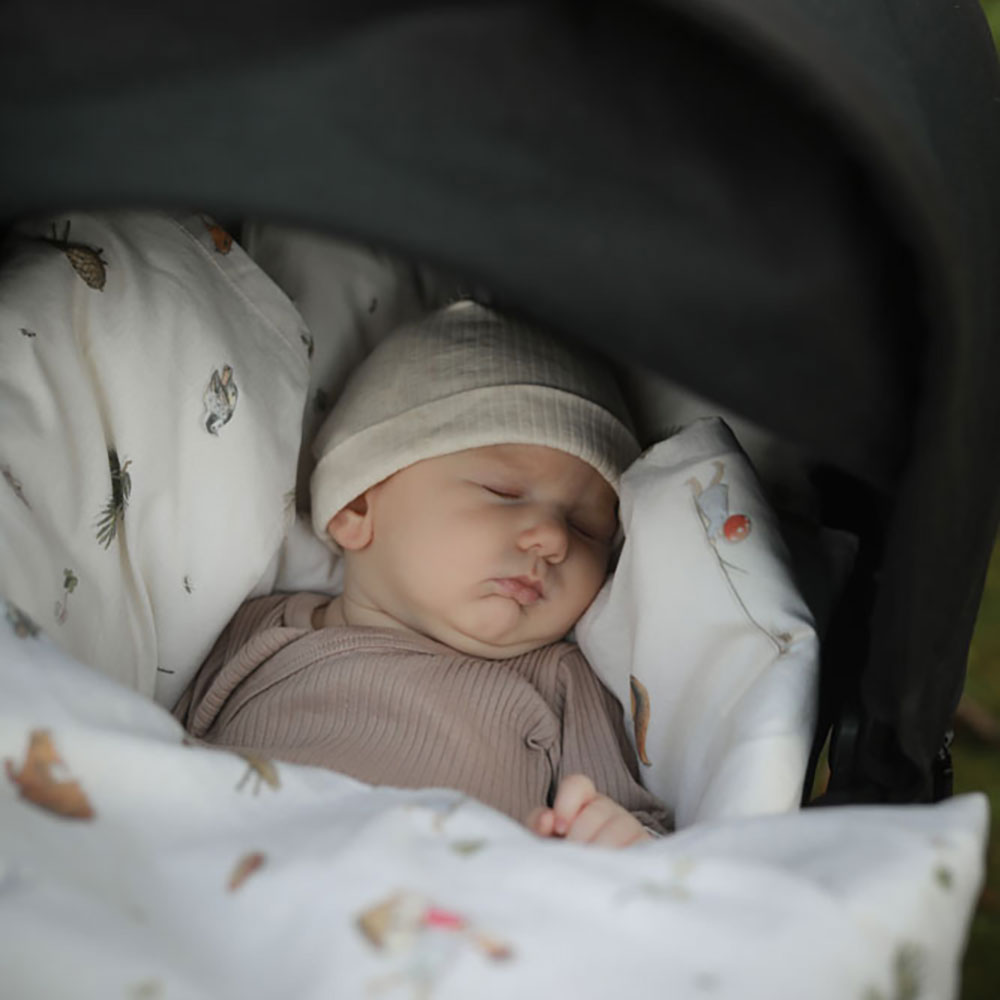Rätt Start Beskow Joulupukin lapset Pussilakana Vaunu/ratas beige