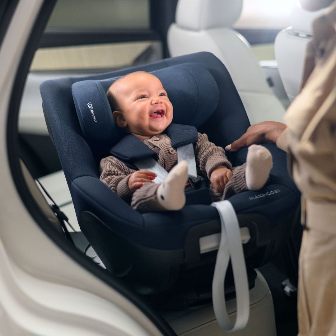 Maxi-Cosi Mica 360 Pro turvaistuin Authentic Musta