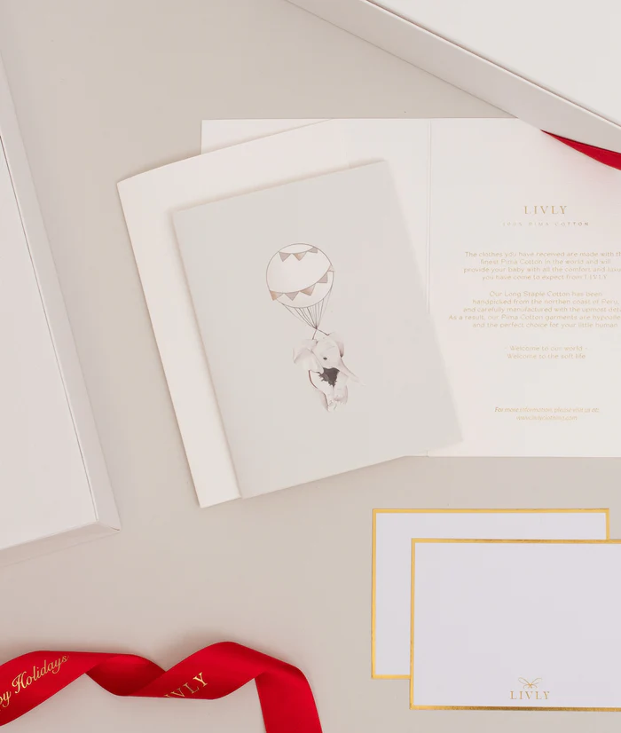 Livly Flying Elephant Onnittelukortti