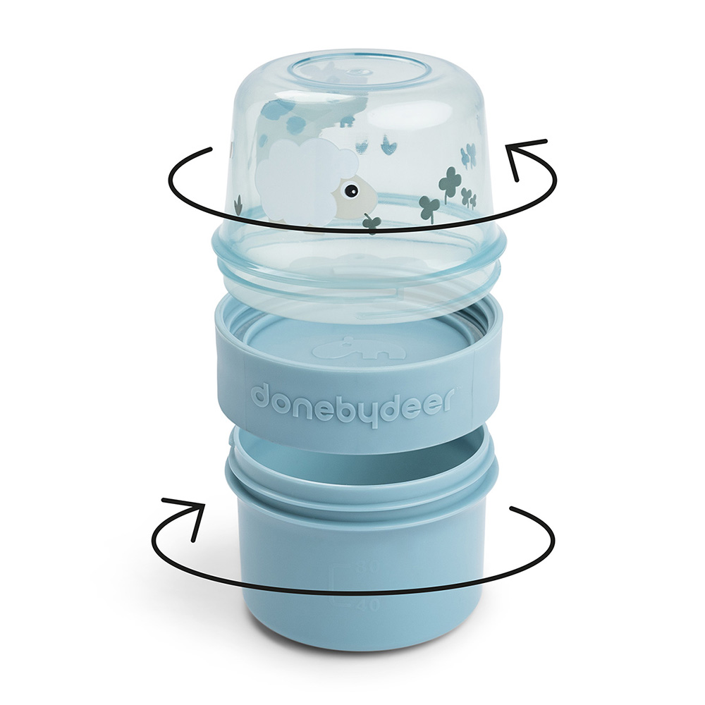 Done by Deer To go 2-suuntainen välipalasäiliö S Tiny farm Blue