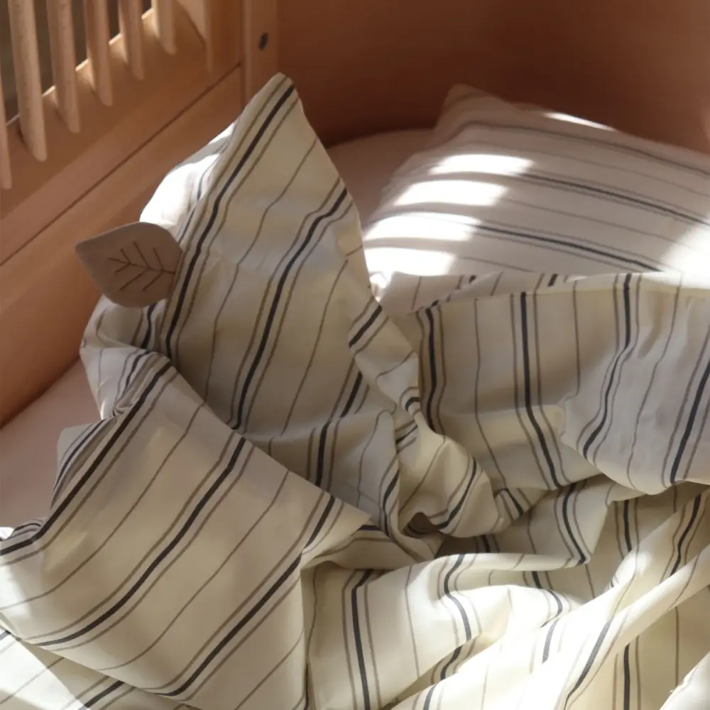 Sebra Pussilakanasetti vauvan kermanvärinen raita