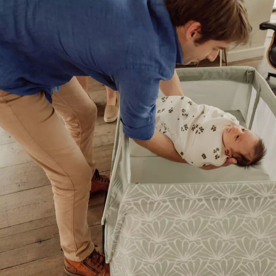 AeroMoov Pop-up-matkasänky Seashell Oliivi