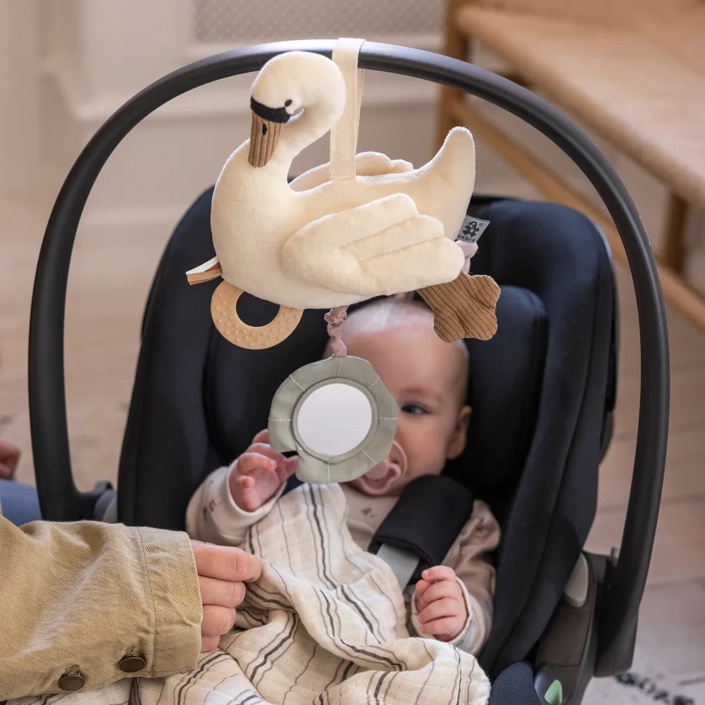 Sebra ripustettava aktiviteettilelu joutsen