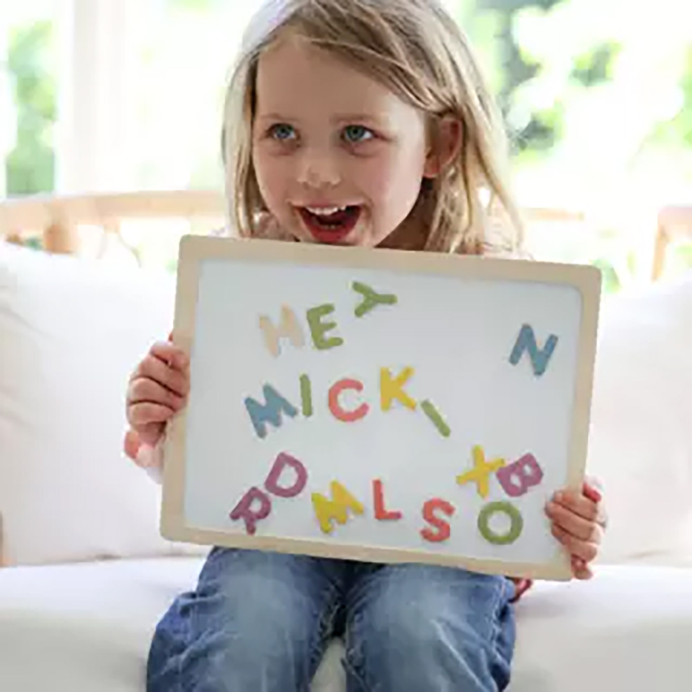 Micki Magneettiset kirjaimet