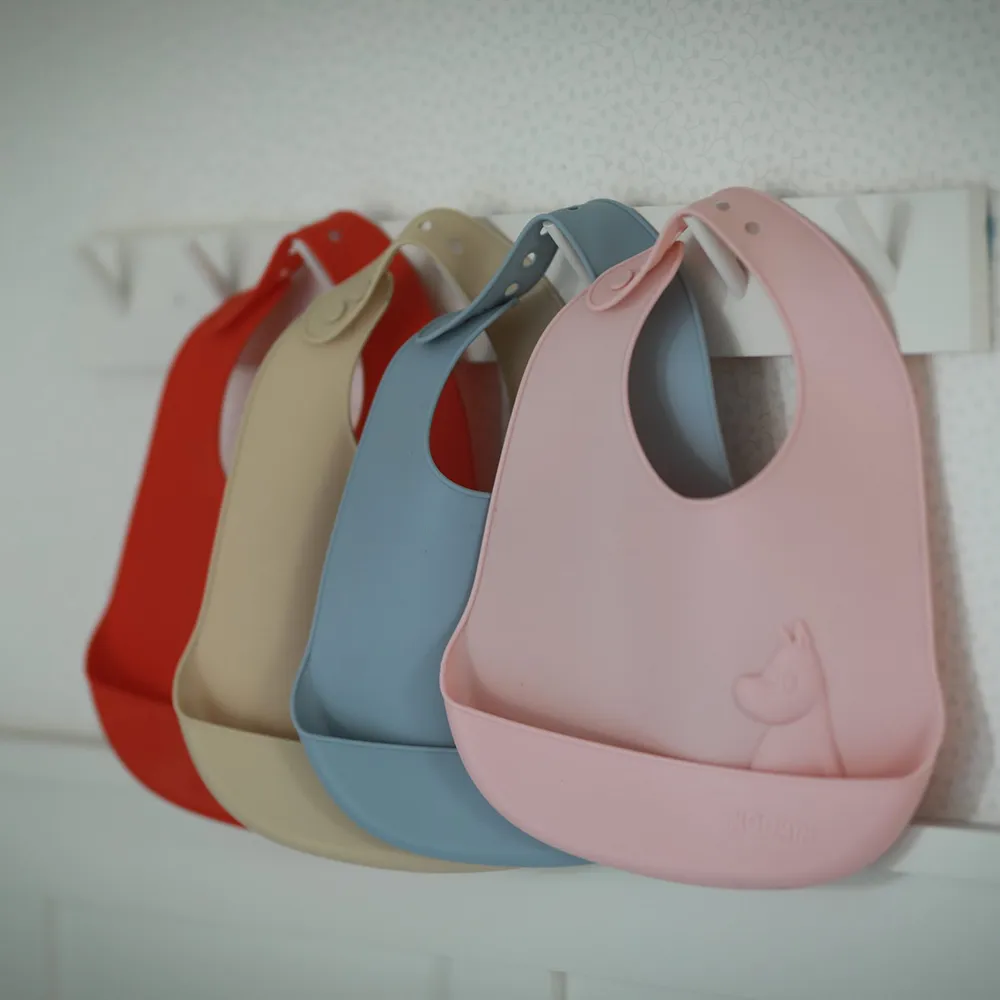 Rätt Start Mumin Silikoni ruokalappu Rosehip Pink