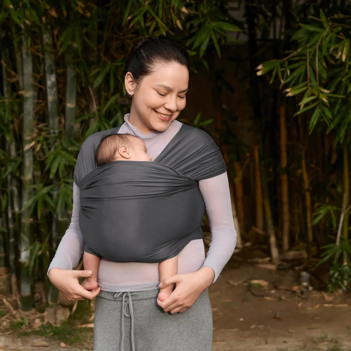Ergobaby Aura Wrap vauvan kääre pehmeä musta