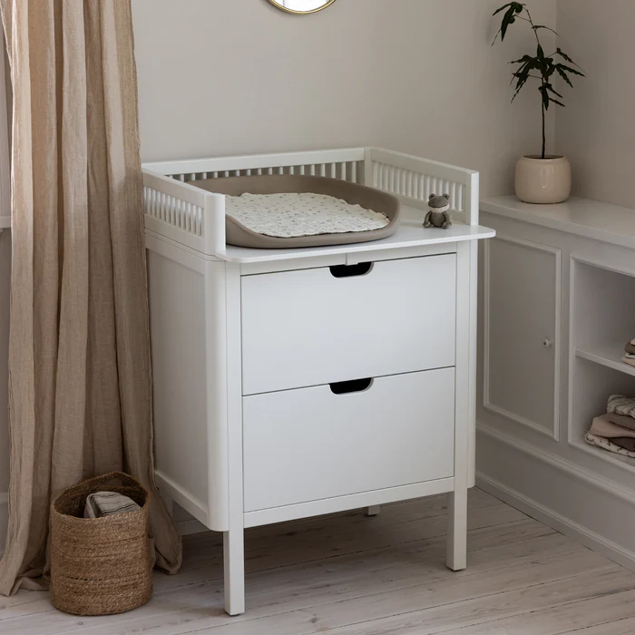 Sebra hoitopöytä laatikoilla, White