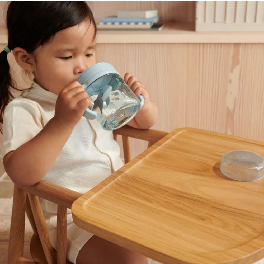 Liewood Kylo nokkamuki tritaanista 280 ml - Sea Creature / Sandy