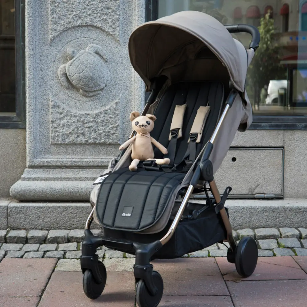 Elodie Details universaali istuintyyny Aviator Black 