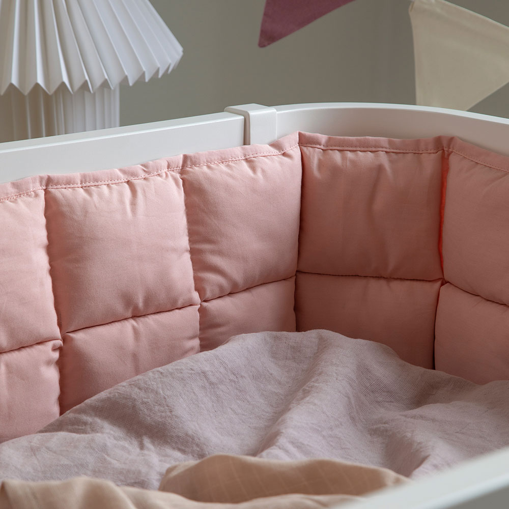 Sebra pinnasängyn puskuri Vauvan puskuri Kapok blossom pinkki