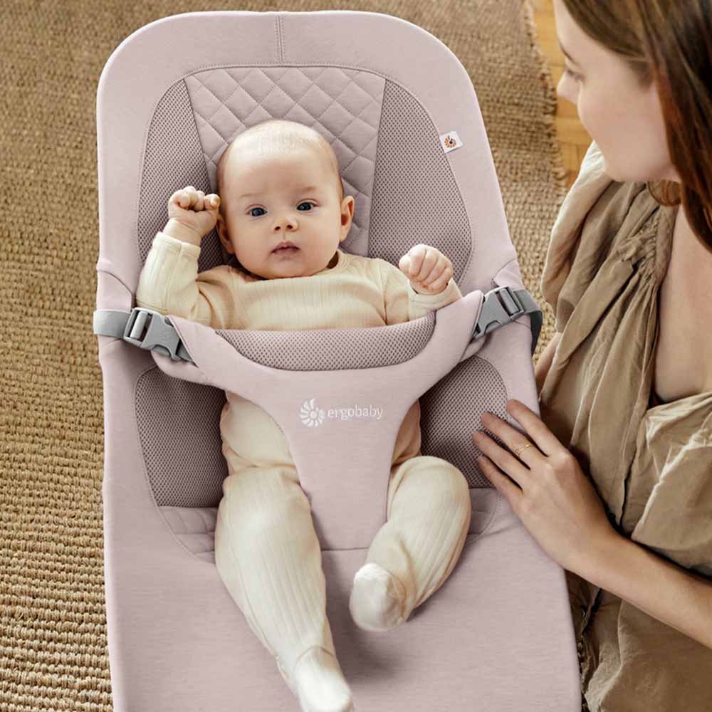 Ergobaby Evolve Babysitter Blush Pink -vaaleanpunainen väri