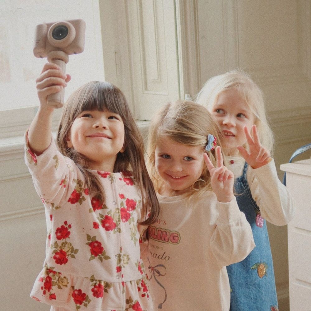 Konges Sløjd My First Camera Cherry-One Size