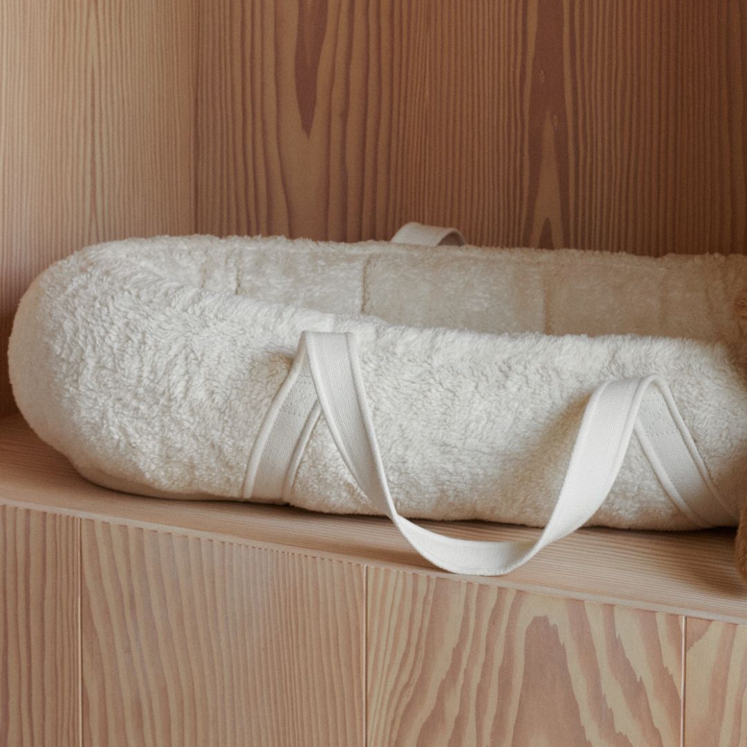 Liewood Gro vauvapesä Pile Baby Nest Sandy