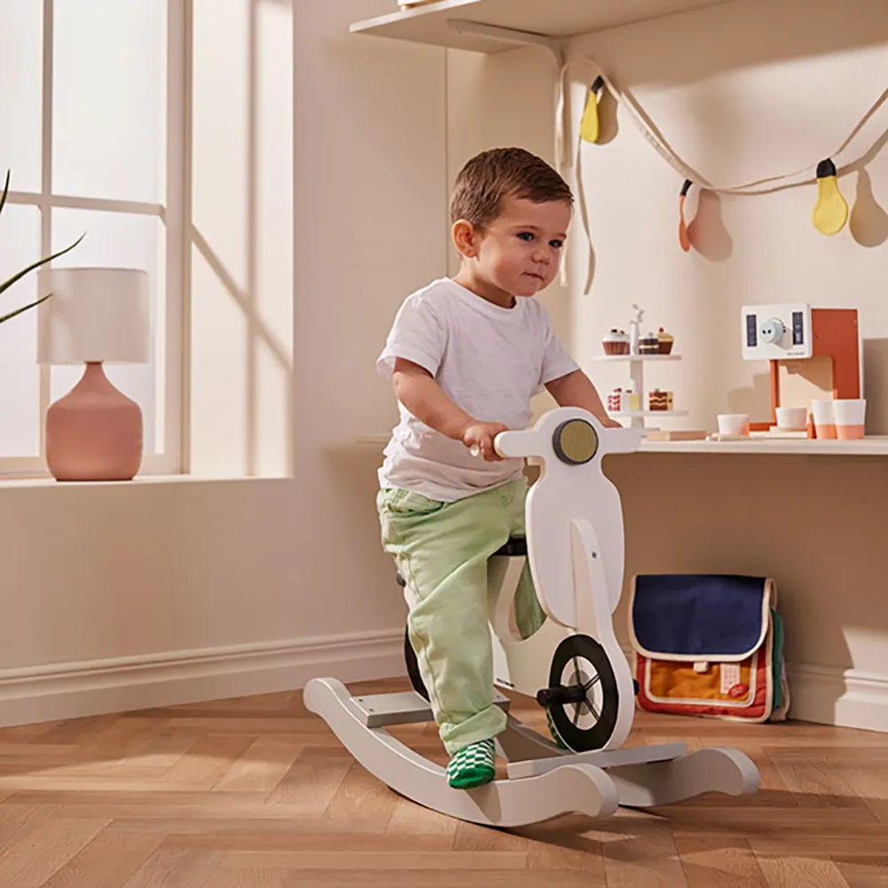 Kids Concept Keinuskootteri valkoinen