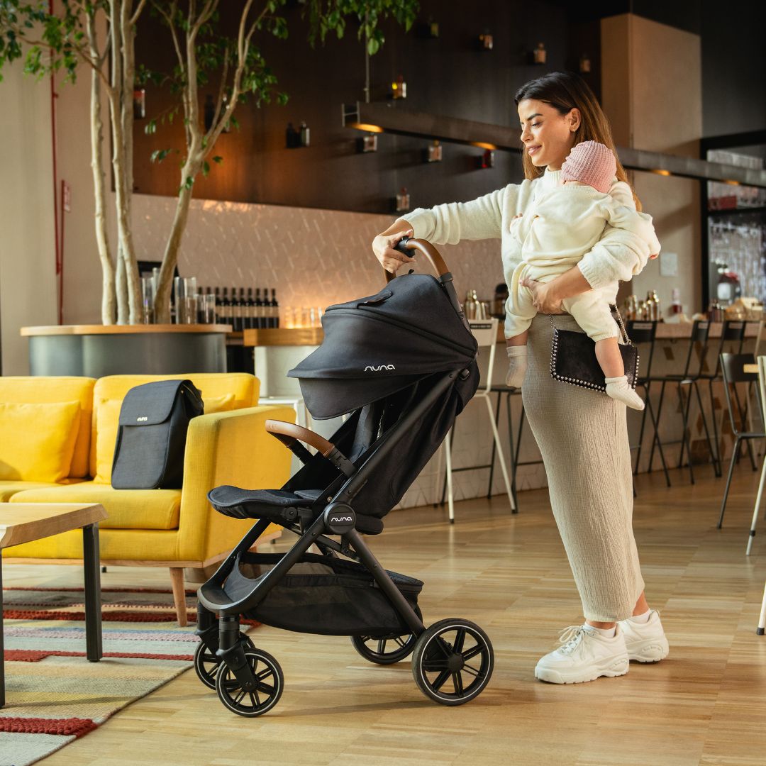 Nuna TRVL LX lastenrattaat CAVIAR