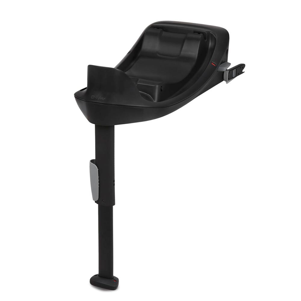 Cybex Base One isofix -istuin autossa 