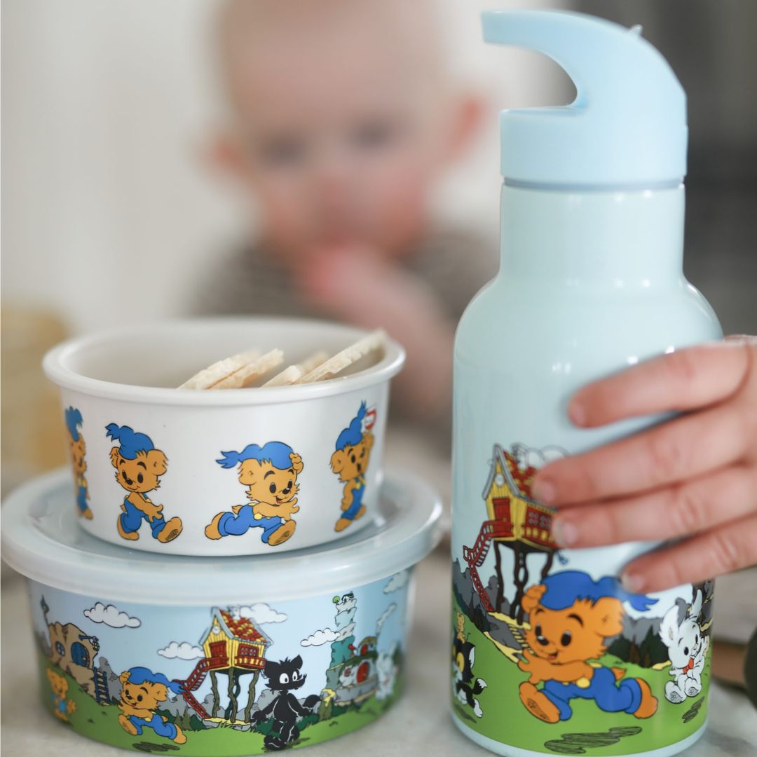 Oikea alku Bamse, Vesipullo, motiivi