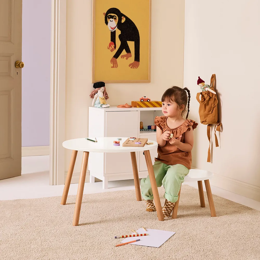 Kids Concept Pöytä ja jakkarat valkoinen