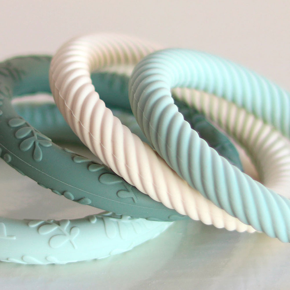 A Little Lovely Company silikoni teetether Classic Sage Cream -lastenlasten purukumi