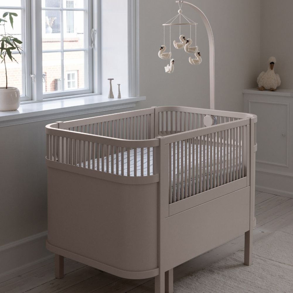 Sebra vauvan mobile joutsenet