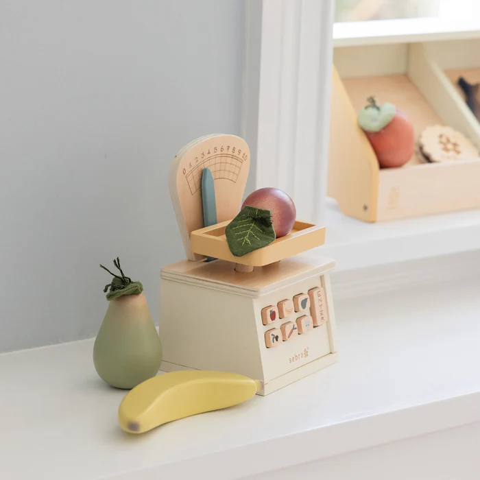 Sebra leikkivaaka puusta