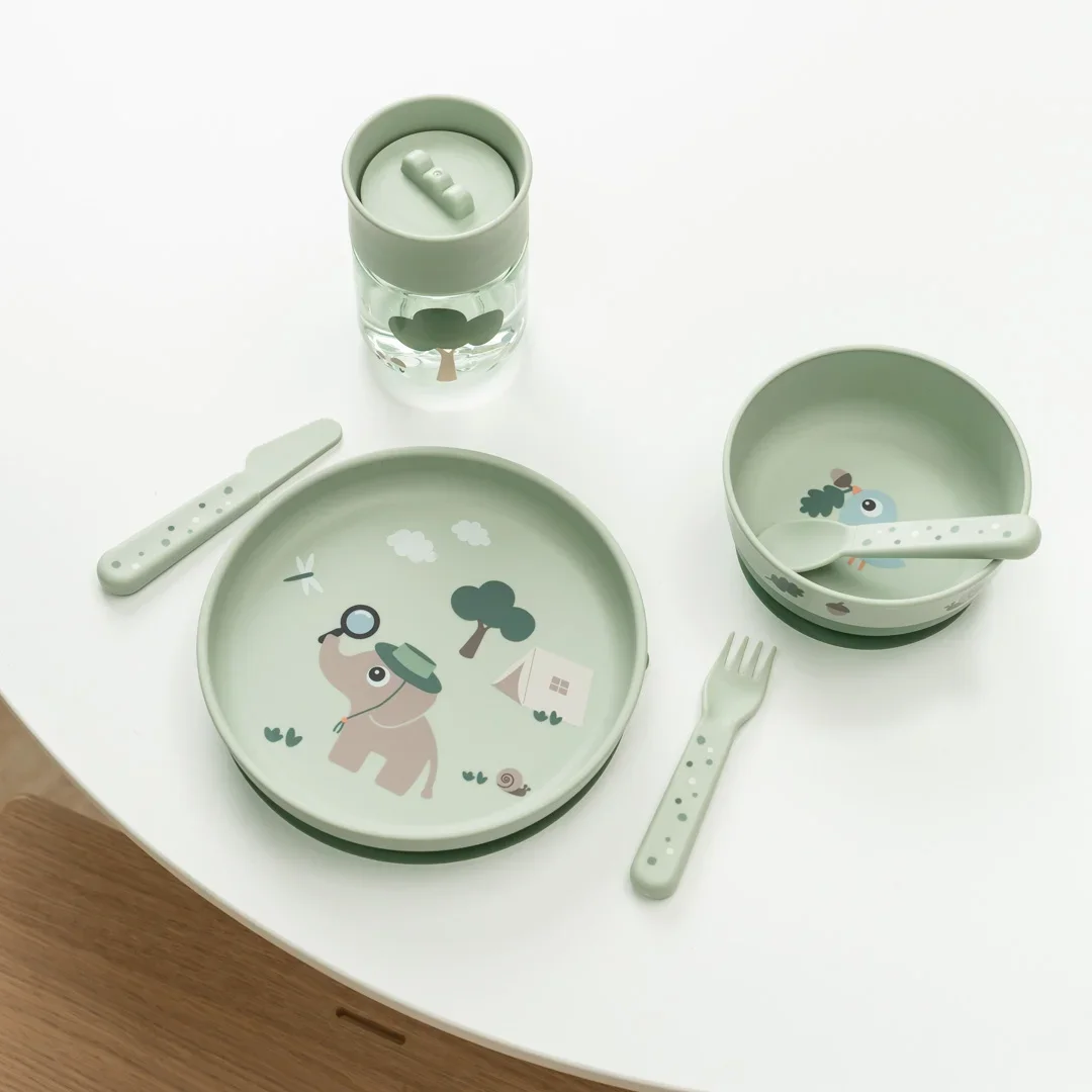 Done by Deer Foodie-ruokailusetti ja 360-asteen muki Tiny Trails Green
