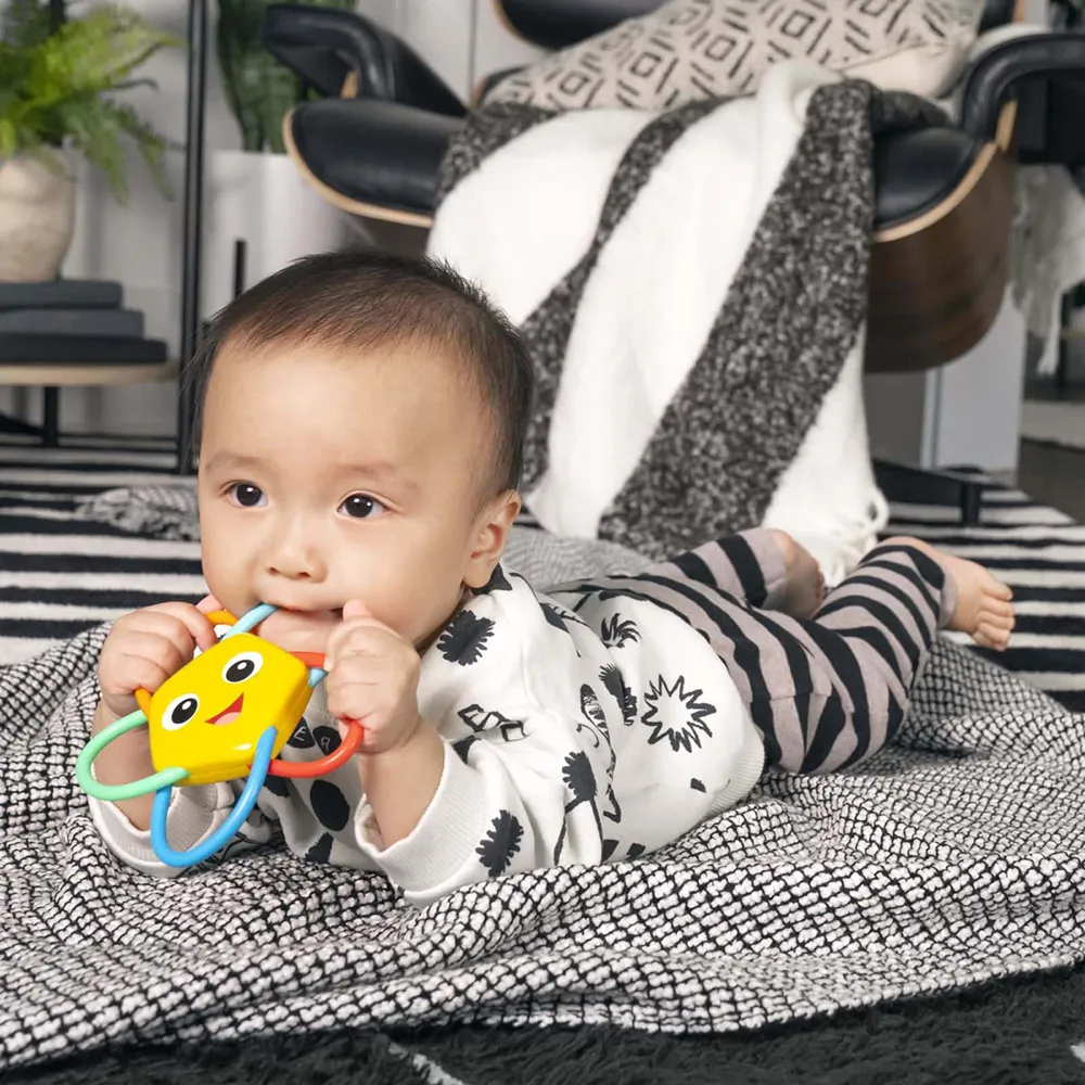 Baby Einstein Soothing Star Teether & Rattle -lelu rauhoittava tähti