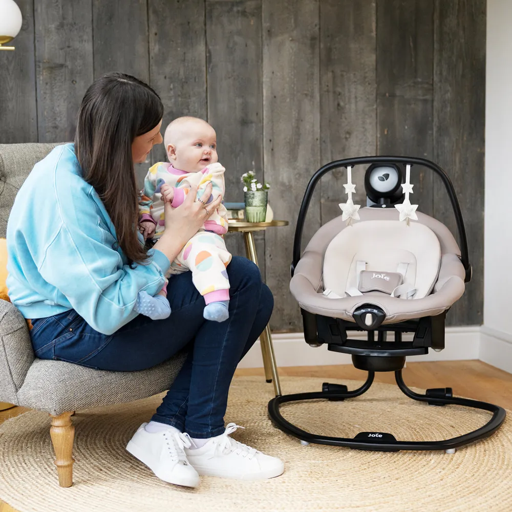 Joie SERINA 2IN1 babysitter Cosmo Lola