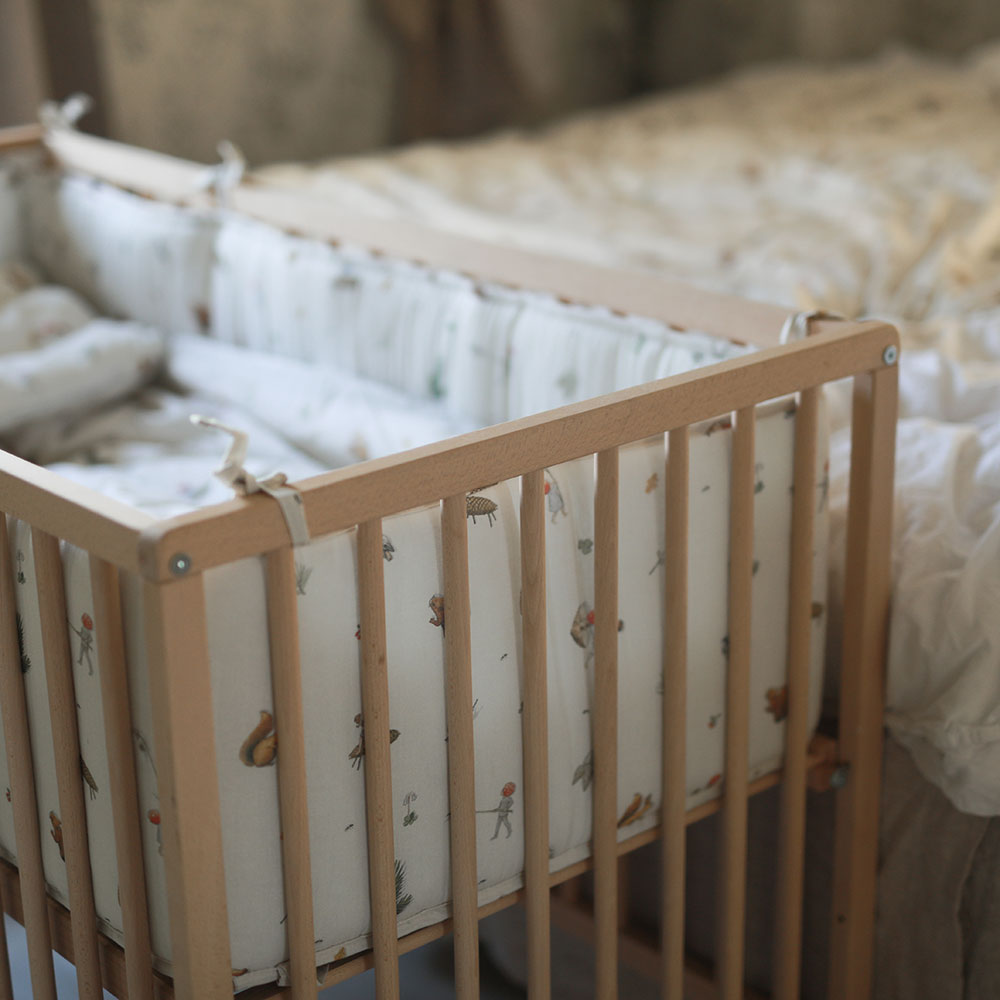 Oikea Start Beskow Joulupukin lasten pinnasängyn suojukset beige