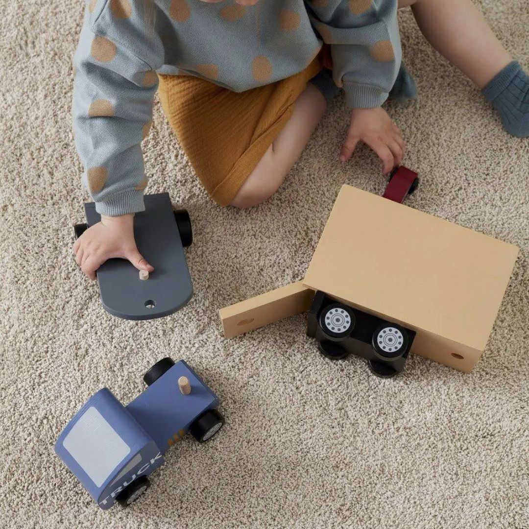 Lasten konseptikuorma-auto AIDEN