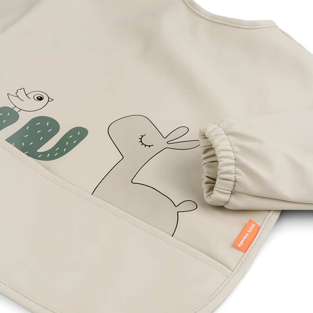 Valmis Deer bib kanssa taskussa Lalee Sand