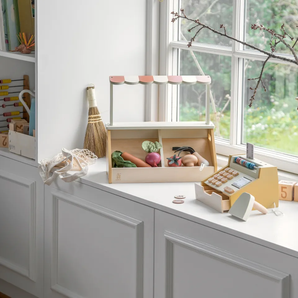 Sebra torikoju puuta